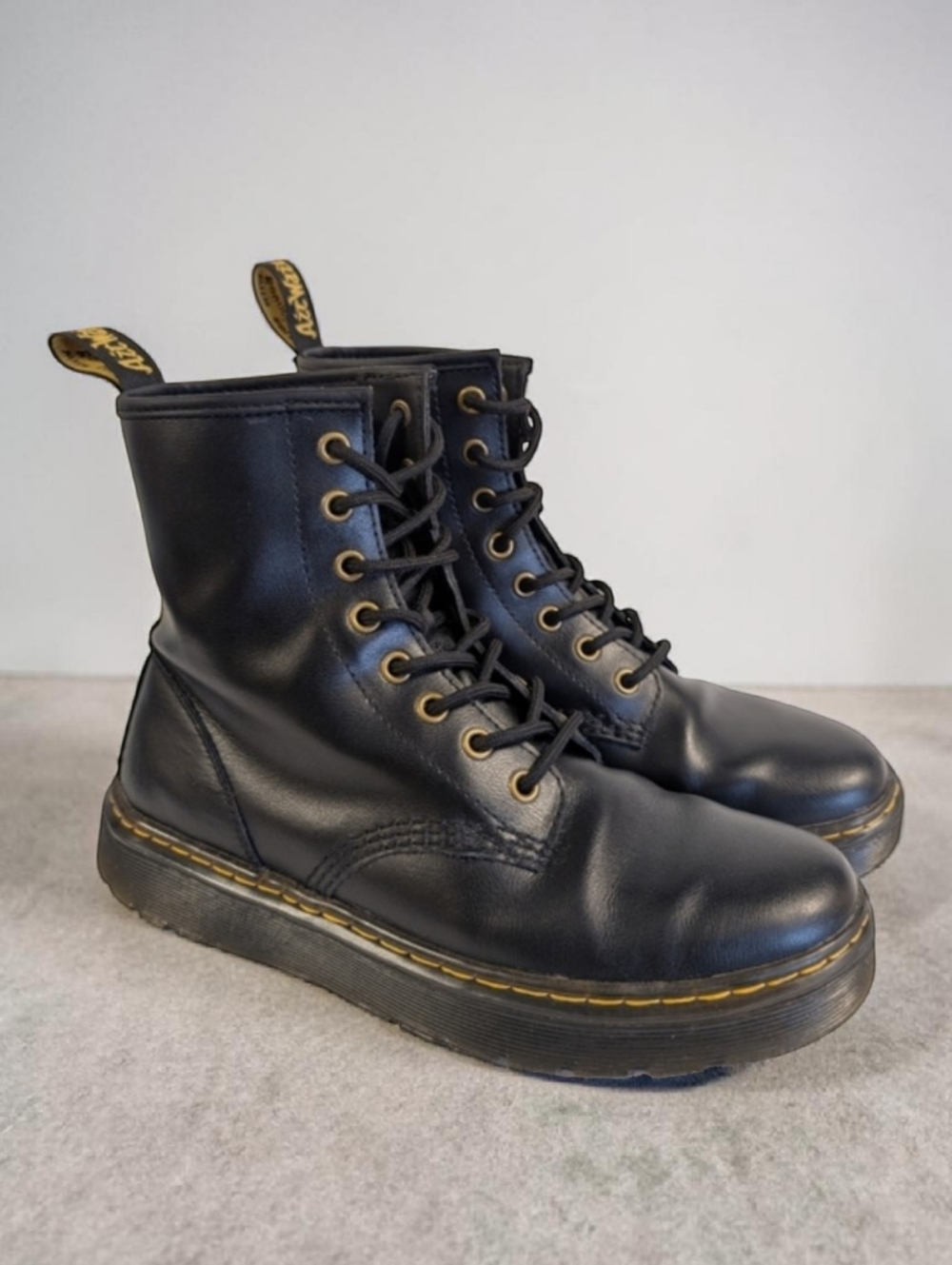 Dr. Martens Zavala Air Wair Black Leather Combat Boots AW004 Women's 8 Men’s 7